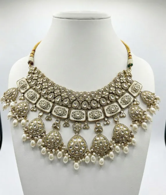 Emerald Empress Heritage Meenakari Bridal Set